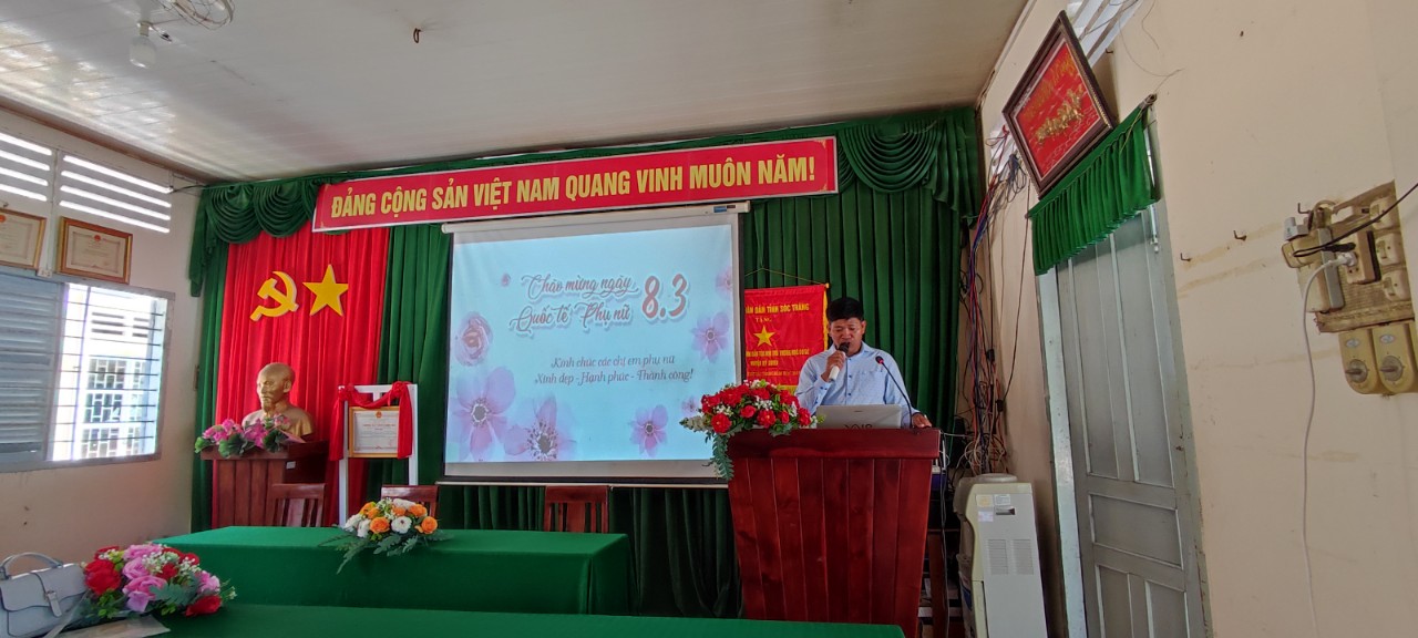 Họp mặt kỷ niệm 113 năm ngày Quốc tế Phụ nữ